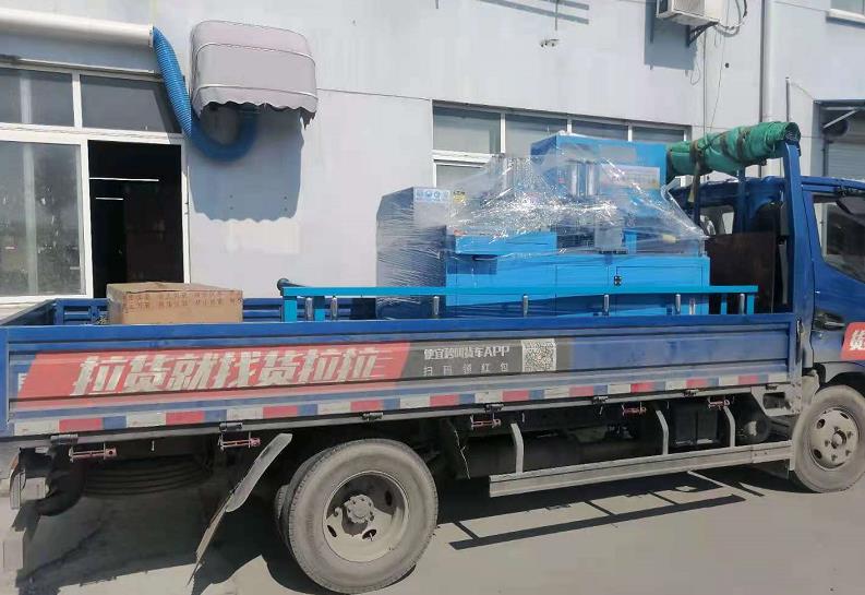 【江陰】全自動(dòng)光伏角碼切割機(jī)SDY-Q450,客戶采購(gòu)第三臺(tái)