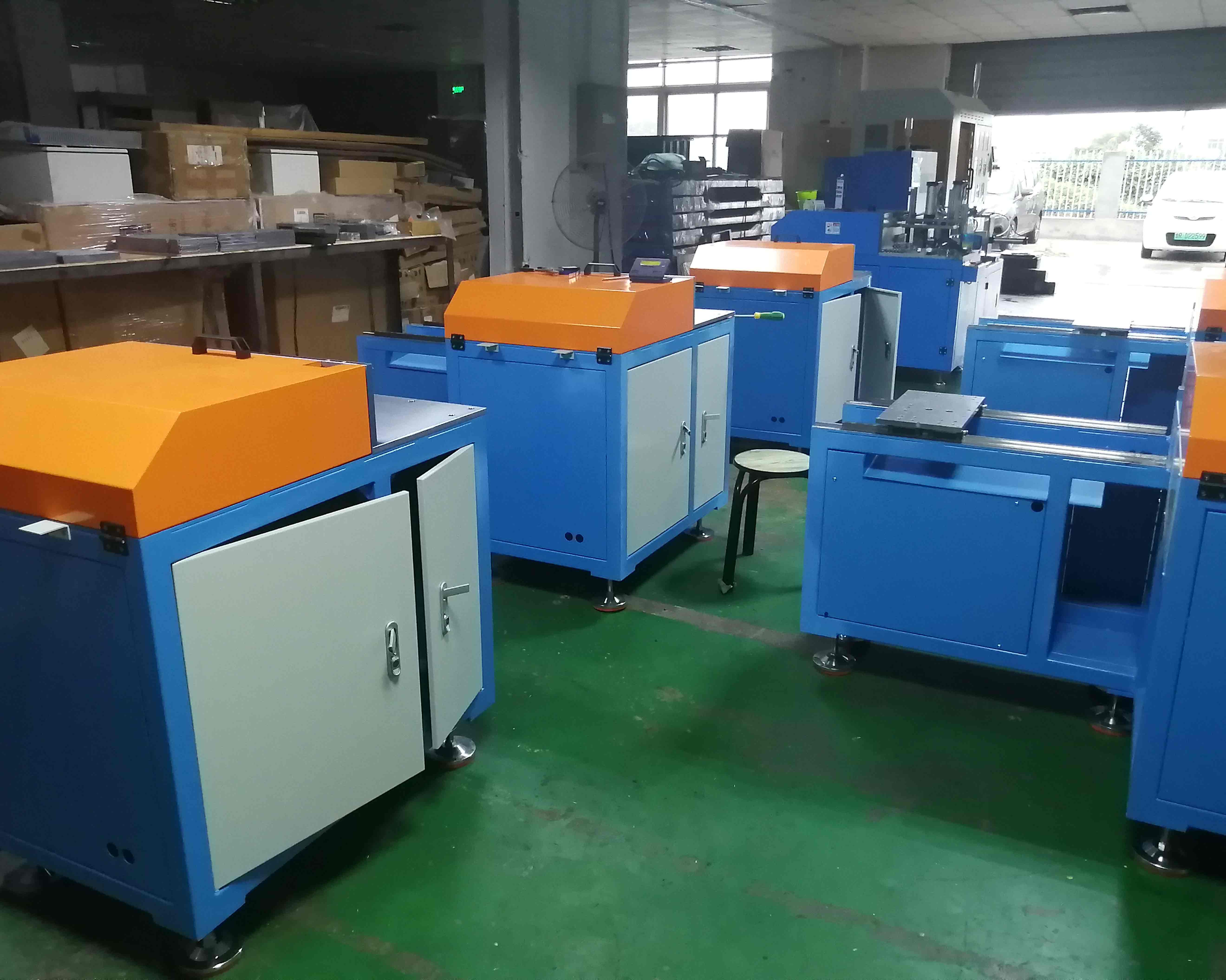 我司多款鋁材切割機設備正在加急裝配中,請耐心等待