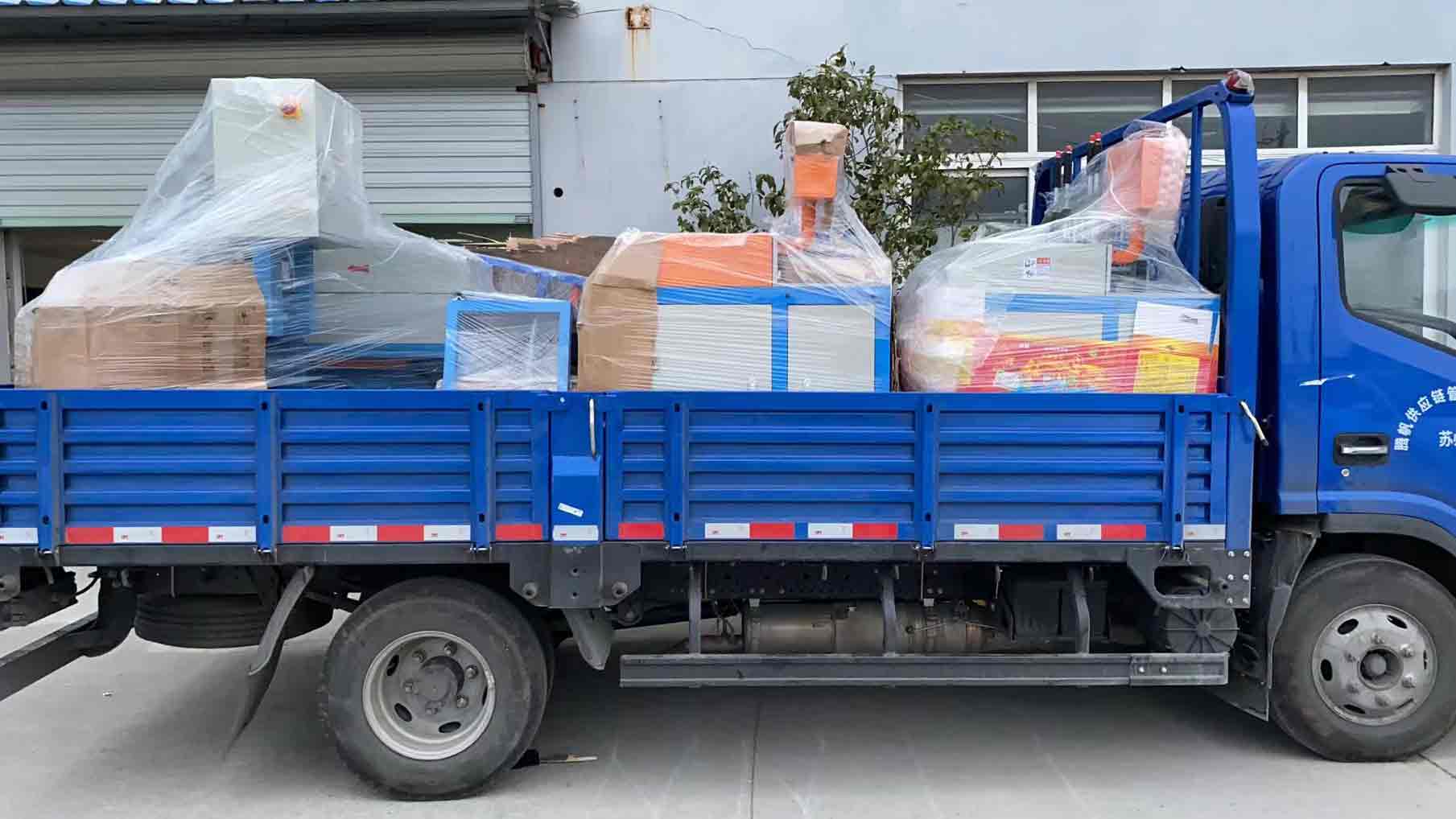 【浙江】3月1日--4臺(tái)全自動(dòng)鋁材切割機(jī)一并發(fā)往客戶車間