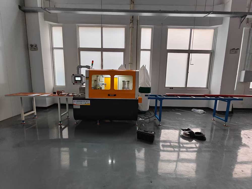 銅鋁型材切割機標準機夯實行業(yè)布局根基,非標機精準匹配用戶個性化訴求 銅鋁型材切割機標準機夯實行業(yè)布局根基,非標機精準匹配用戶個性化訴求