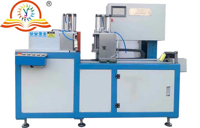 切鋁機上下走刀會受重力影響,相對無橫向進刀穩定